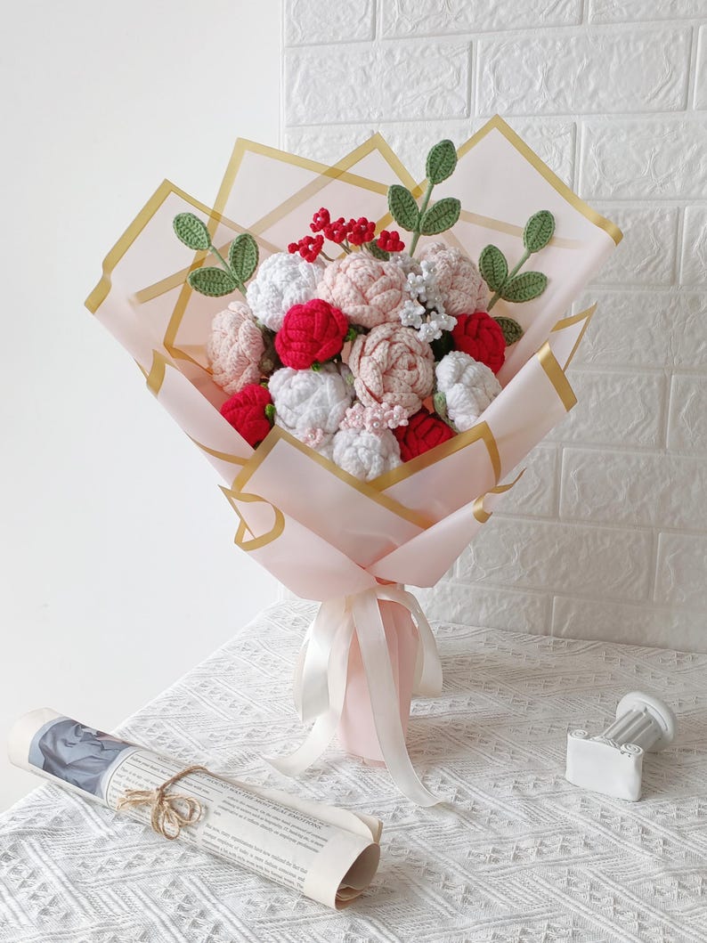 Pink Symphony: Vibrant Hand-Knitted Bouquet | Everlasting Floral Elegance