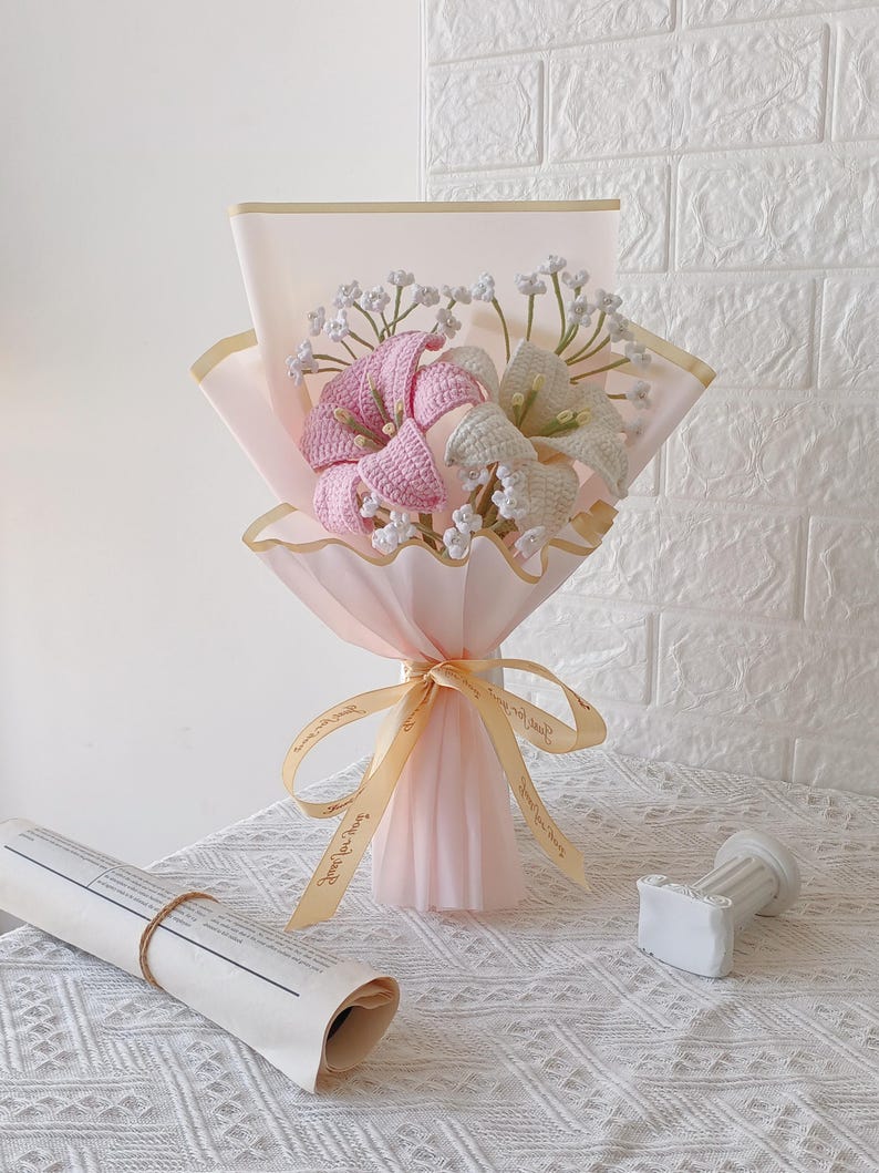 Pink Symphony: Vibrant Hand-Knitted Bouquet | Everlasting Floral Elegance